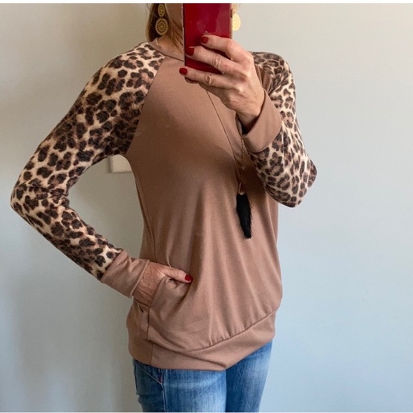 Leopard Print & Tan Long Sleeve Top - Picture 4 of 6